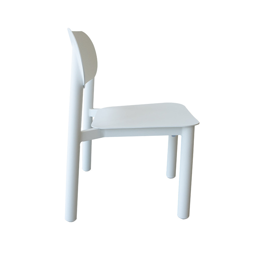 1600-0032 White Child Chair_05.jpg