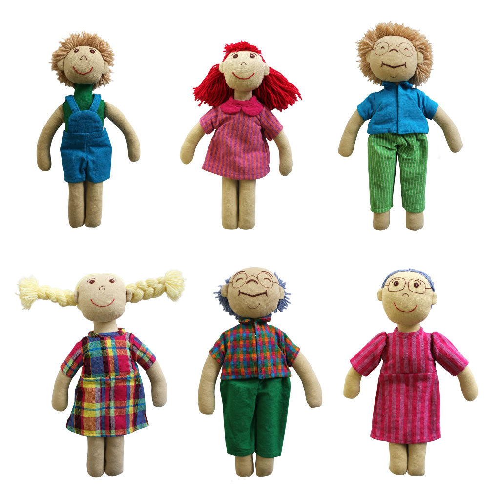 Dolls Caucasian Family - Set of 6 - Educating Kids