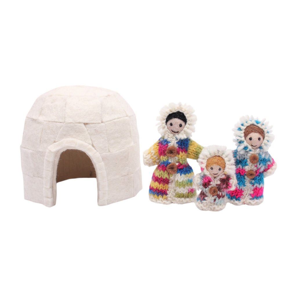 167-P-P1037_inuit family and iglu 4pc_02.jpg