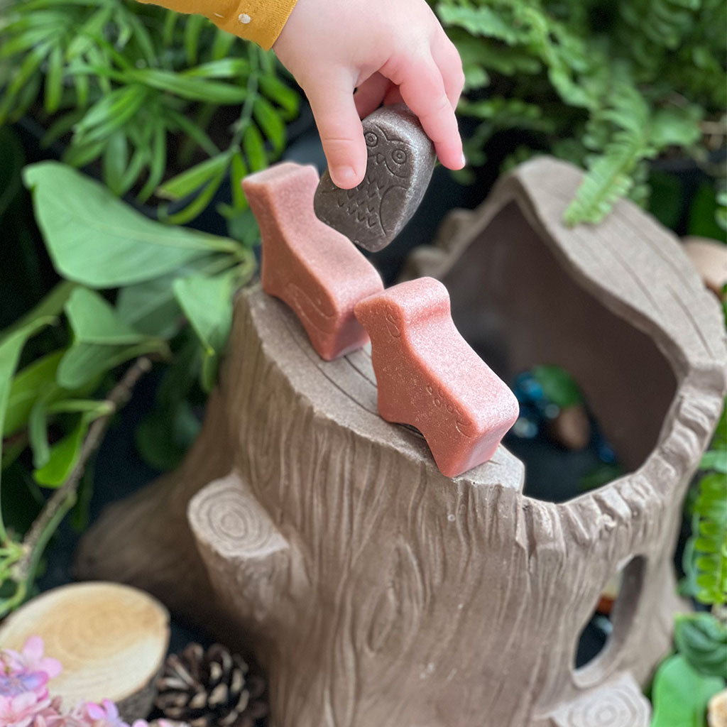 Tree Stump Play Set - Educating Kids