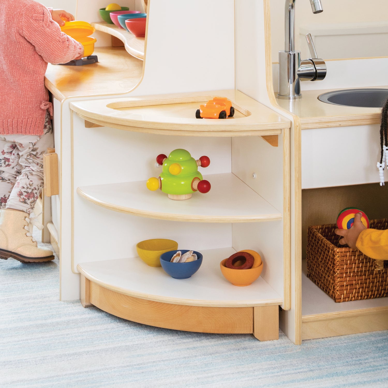 Sense of Place Wee Ones – Corner Shelf 45 cm - Educating Kids