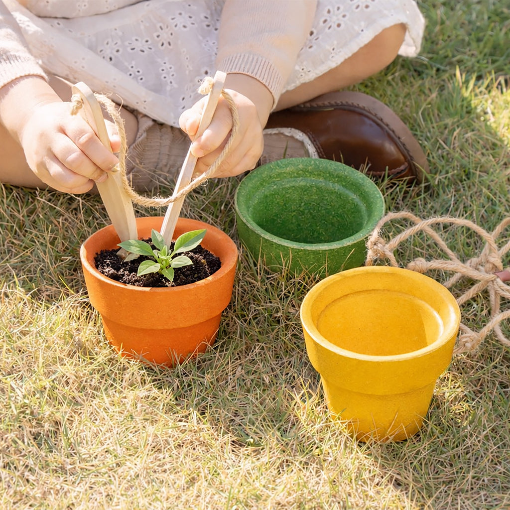 302-PT2606 PlanToys - Plant Pots Trio_06.jpg