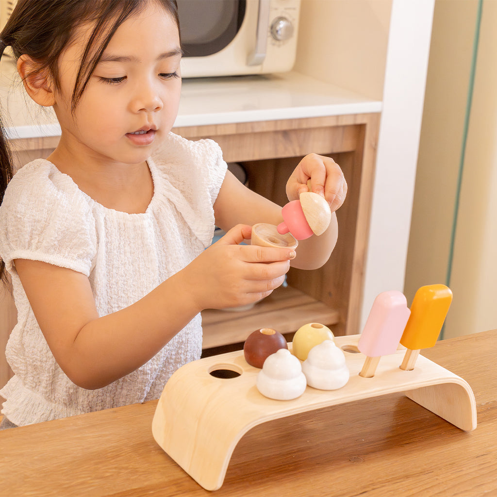 302-PT2614 PlanToys - Frozen Sweet Treat_06.jpg