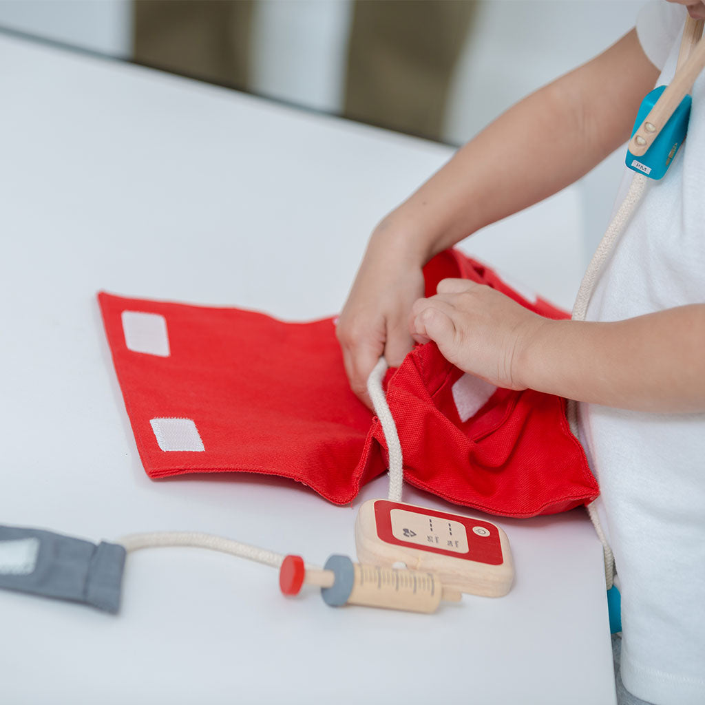 PlanToys - Doctor Set - Educating Kids