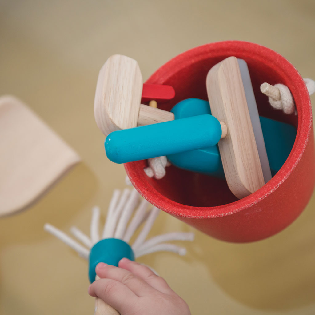 PlanToys - Cleaning Set - Educating Kids