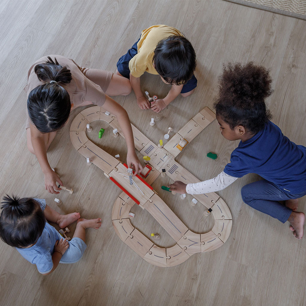 Plantoys - Road System - Educating Kids