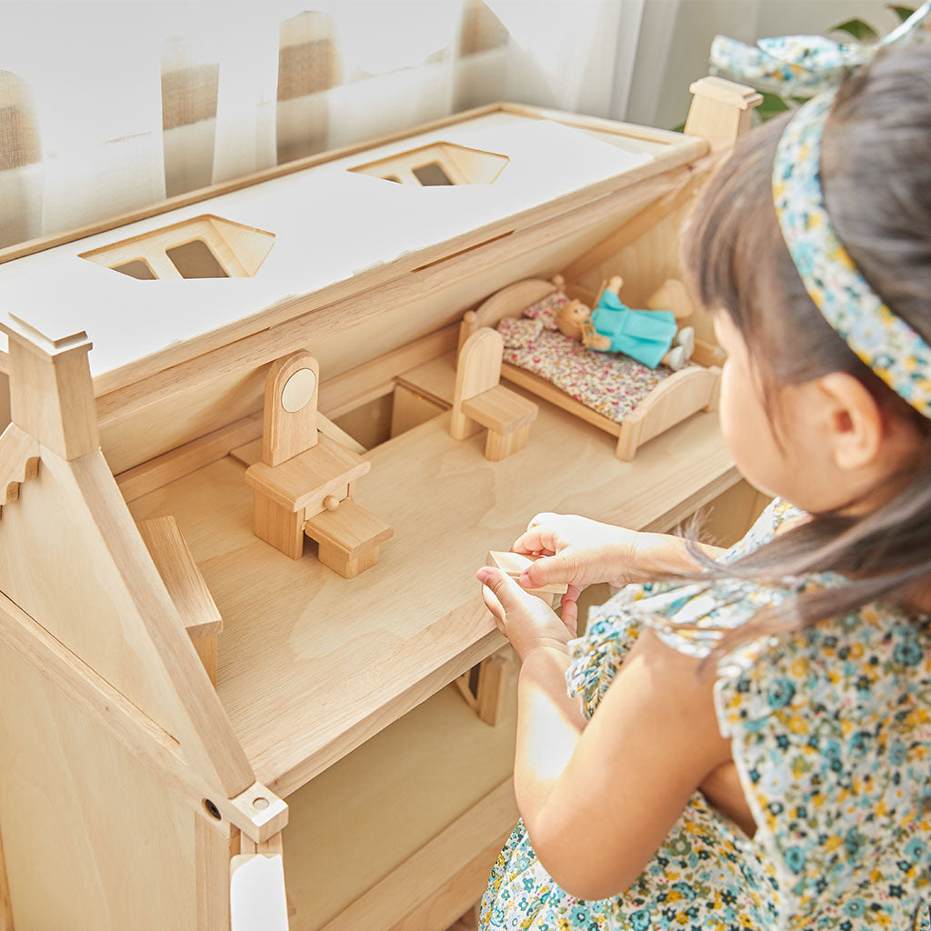 PlanToys - Victorian Dollhouse - Educating Kids