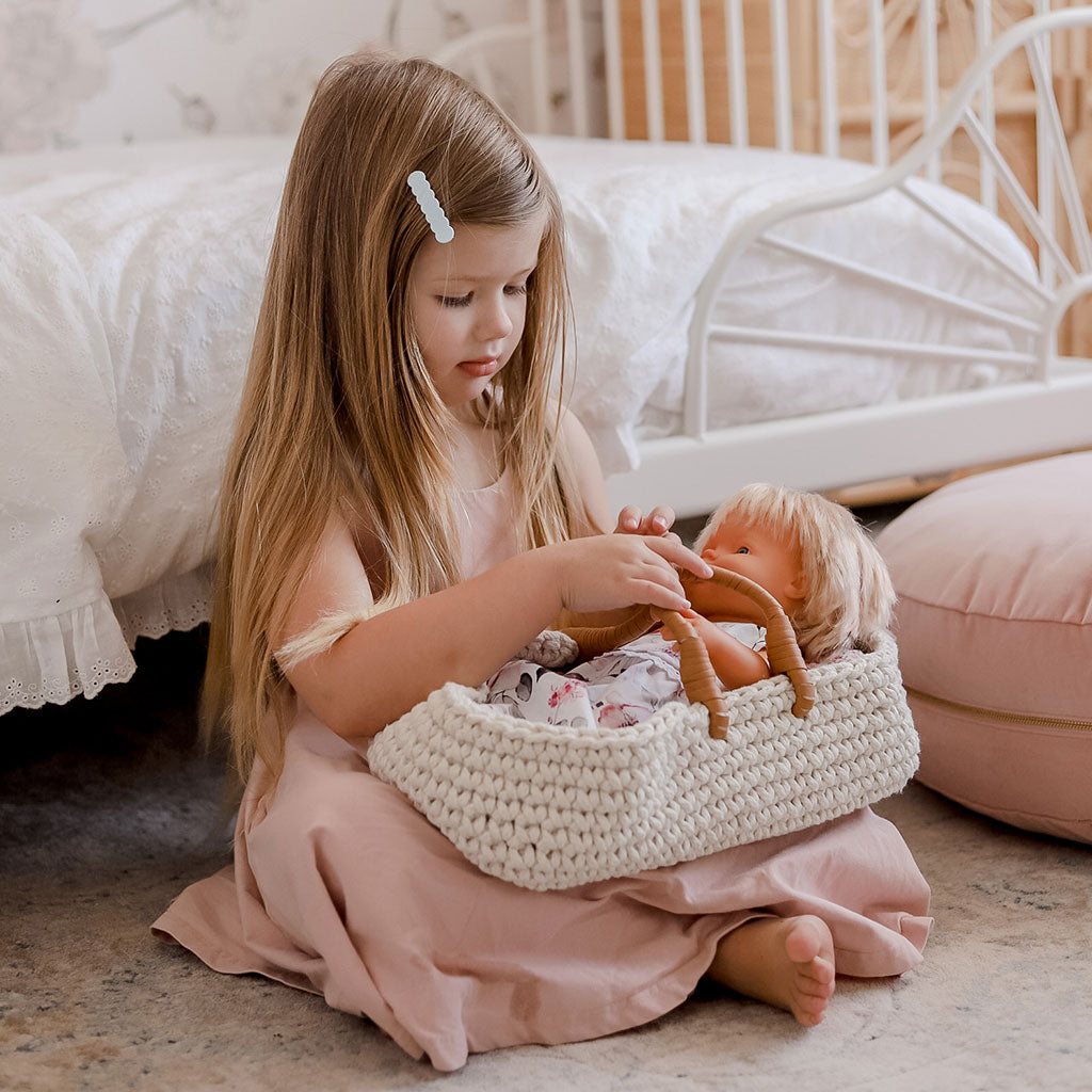 304-AG84141_knitted-doll-basket-35-40cm_11_large.jpg