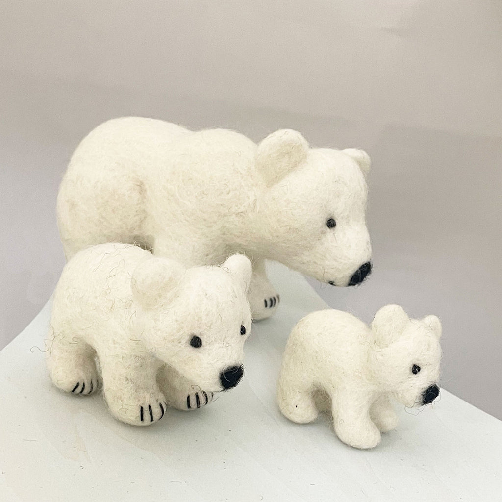 167-P-P1031_polar bear family 3pc_03.jpg