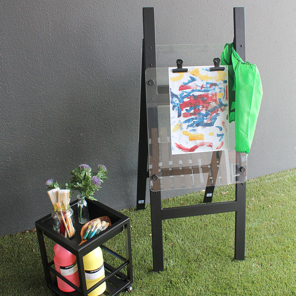 1913-0066_outdoor-easel-135cmh_03_large.jpg