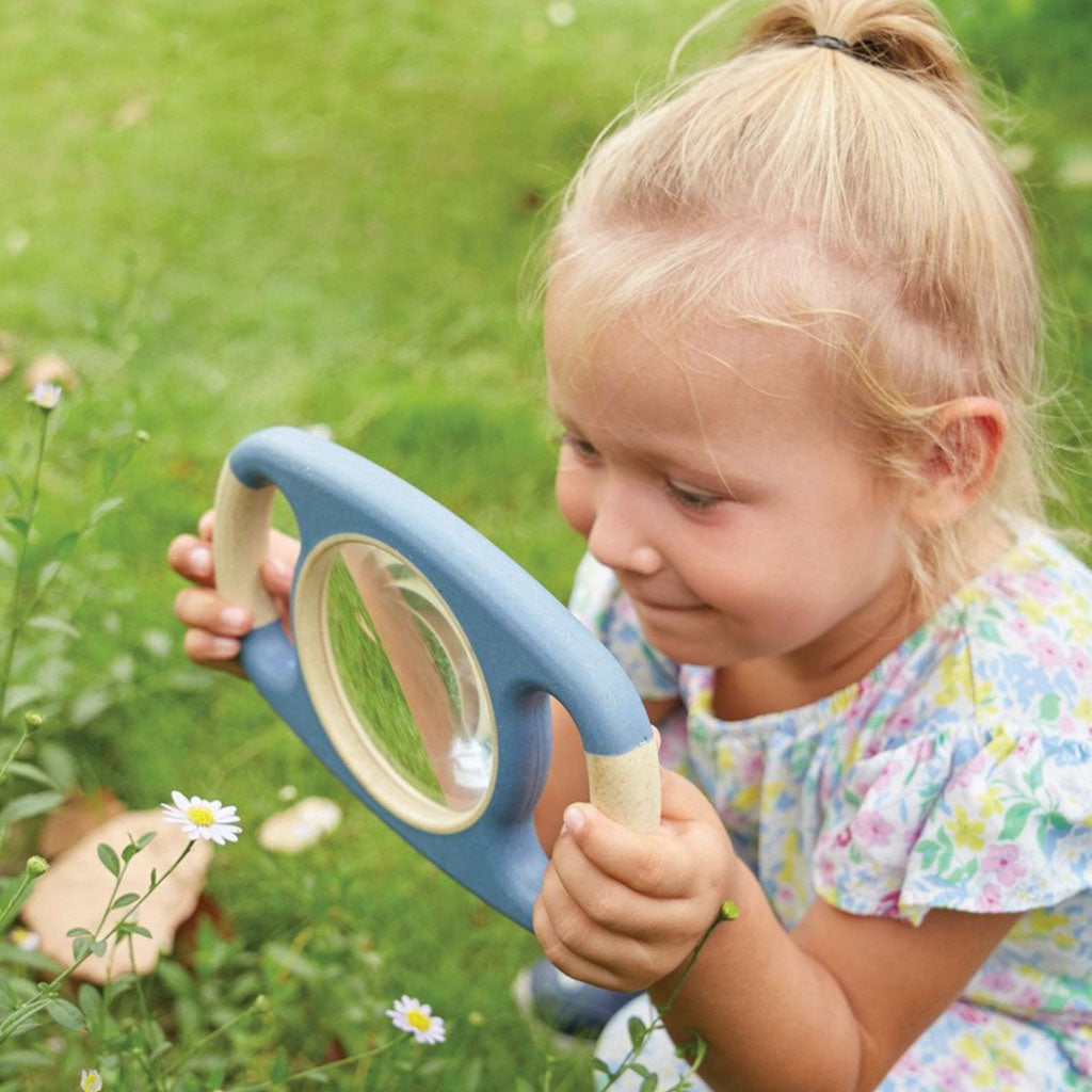 2185-G4601_all-weather-two-handed-magnifier-set-of-2_04_large.jpg