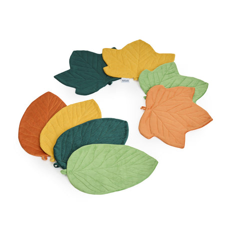 2185-GC3043 Jumbo Sensory Leaves_02.jpg