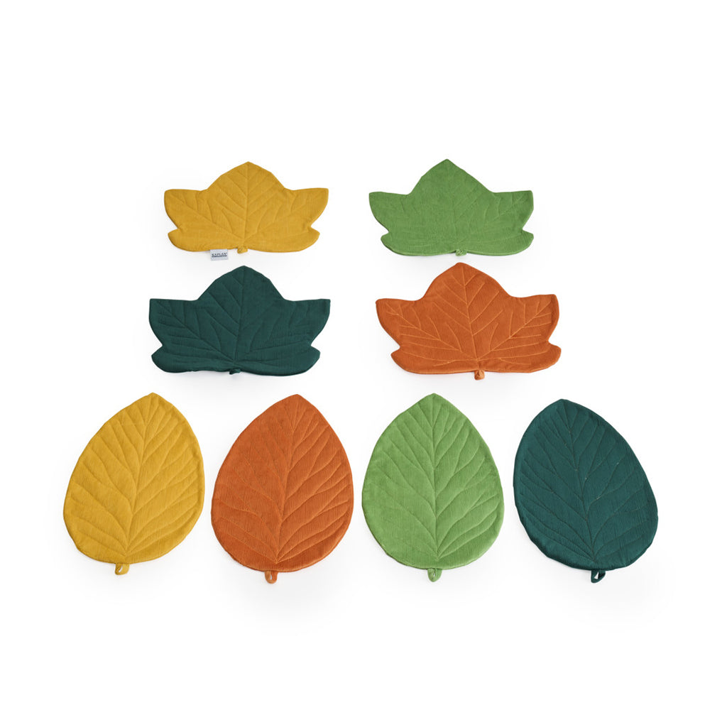 2185-GC3043 Jumbo Sensory Leaves_03.jpg