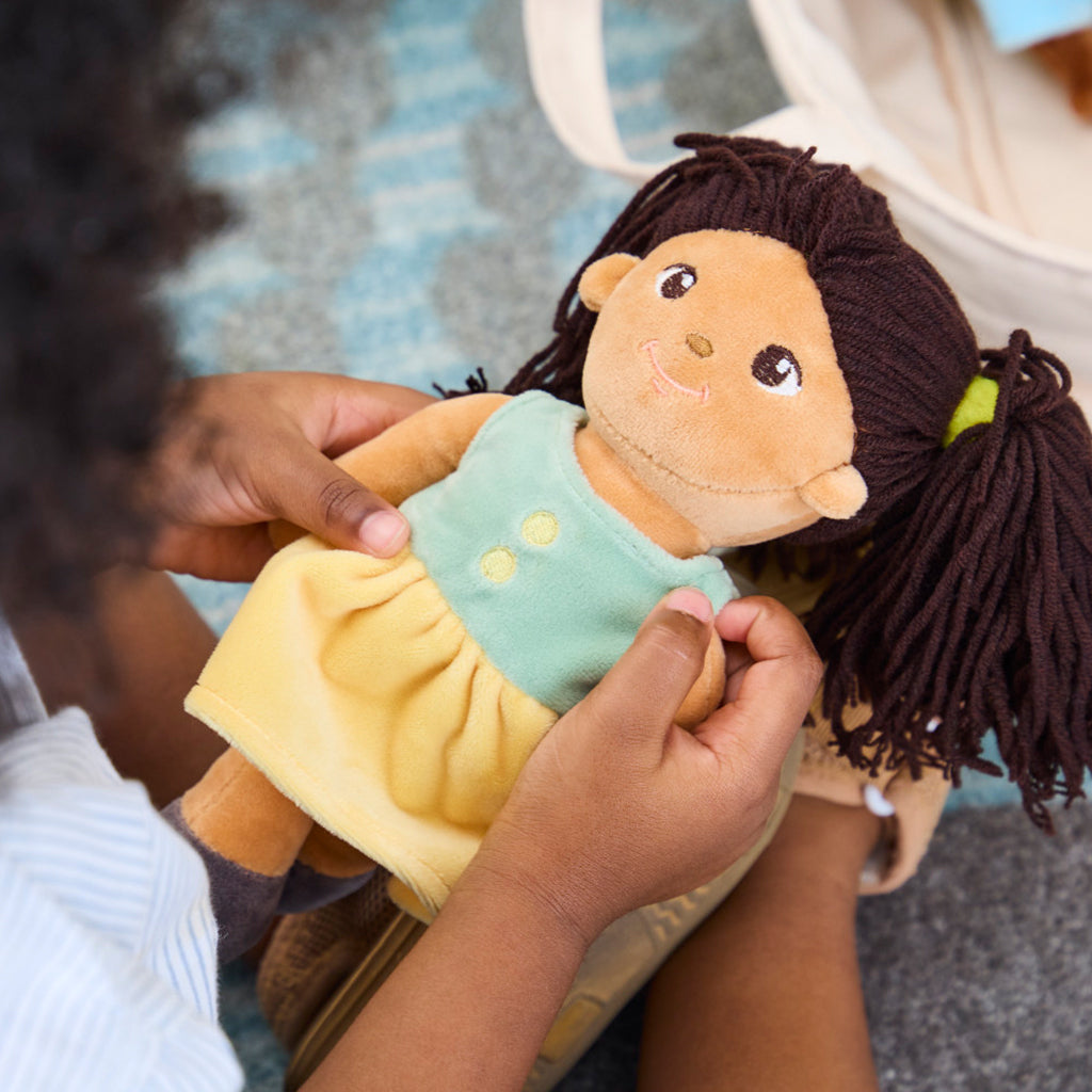 2185-GC3048 Ethnic Soft Dolls Set of 4_07.jpg