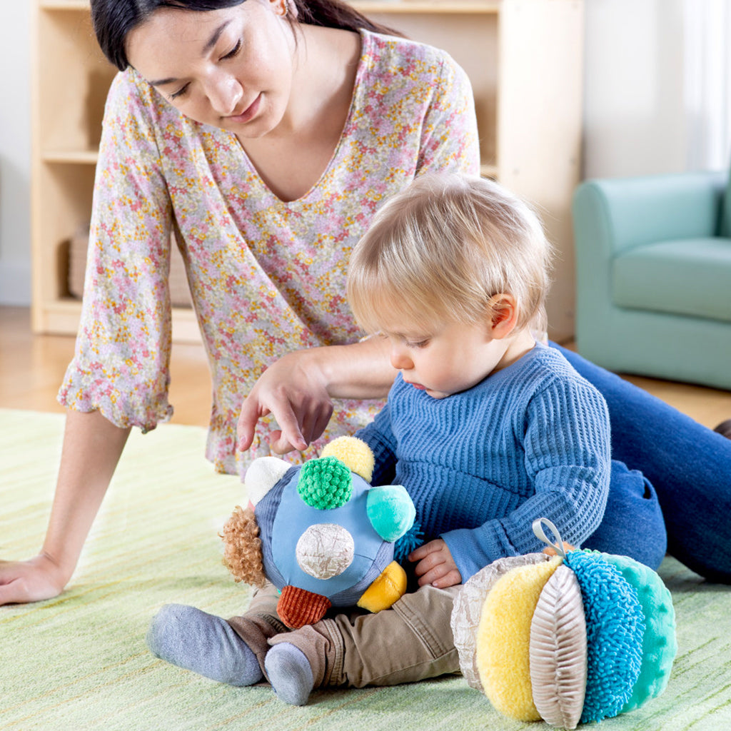 2185-GC3051 Knots and Knobs Plush Ball Set_05.jpg
