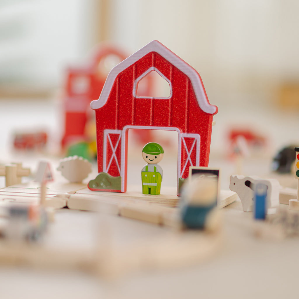 302-PT2630 PlanToys - Barn House_04.jpg