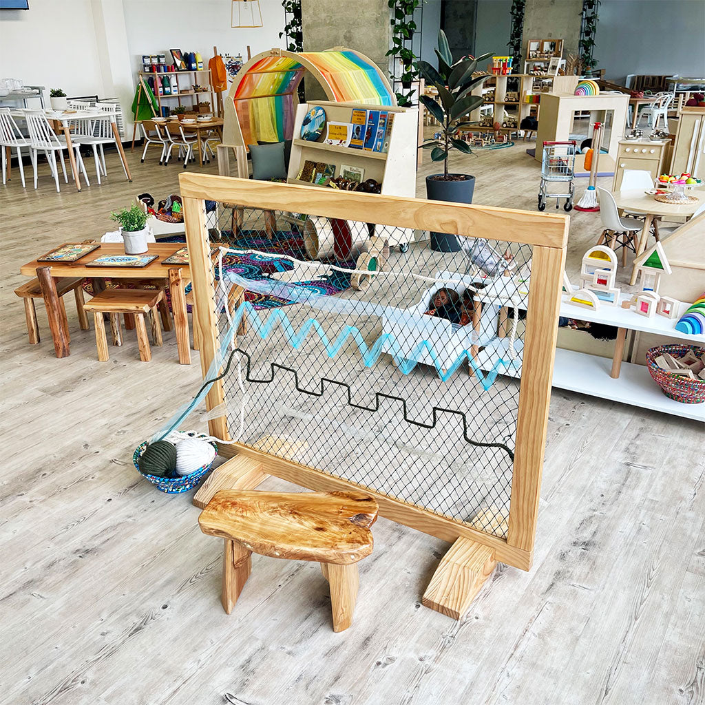 48-WF01_weaving-frame_04_large.jpg