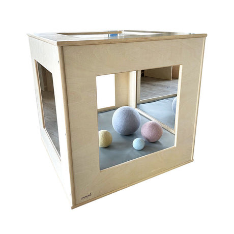 Window Play Cube with Light Grey Cushion